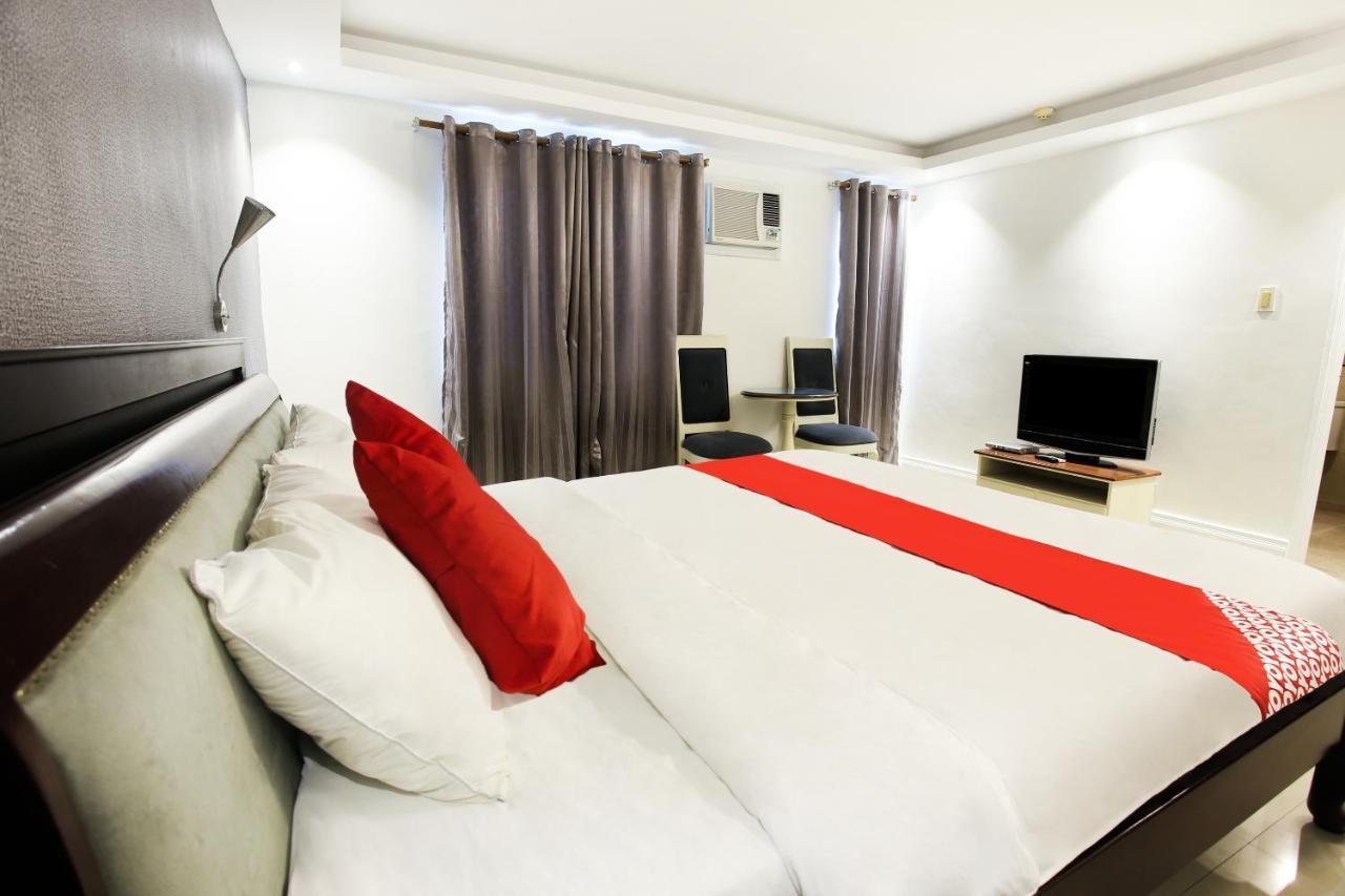 Hotel Euroasia By Bluebookers Анхелес Экстерьер фото