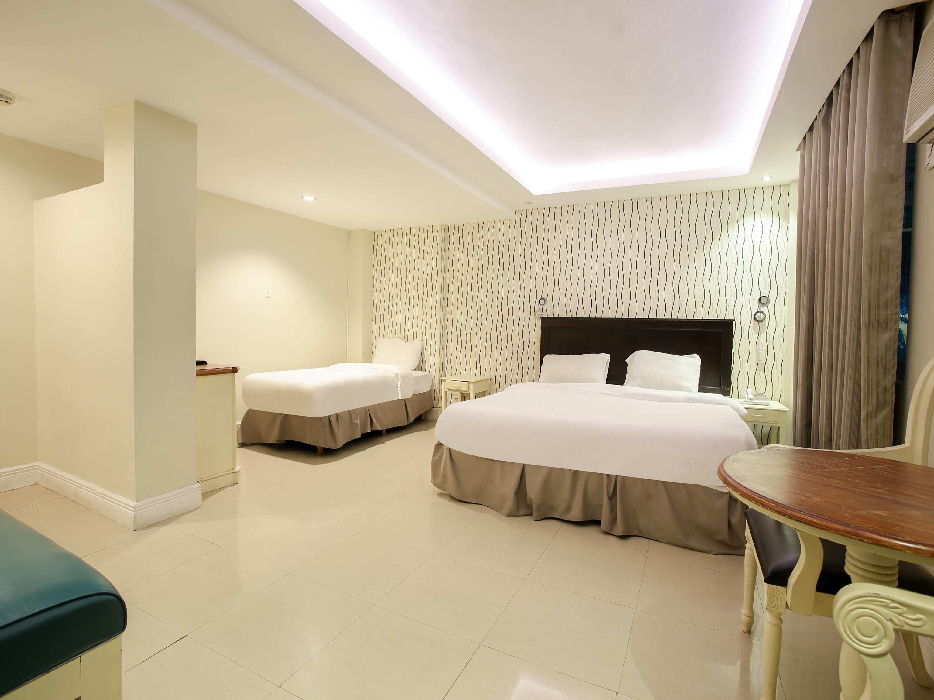 Hotel Euroasia By Bluebookers Анхелес Экстерьер фото