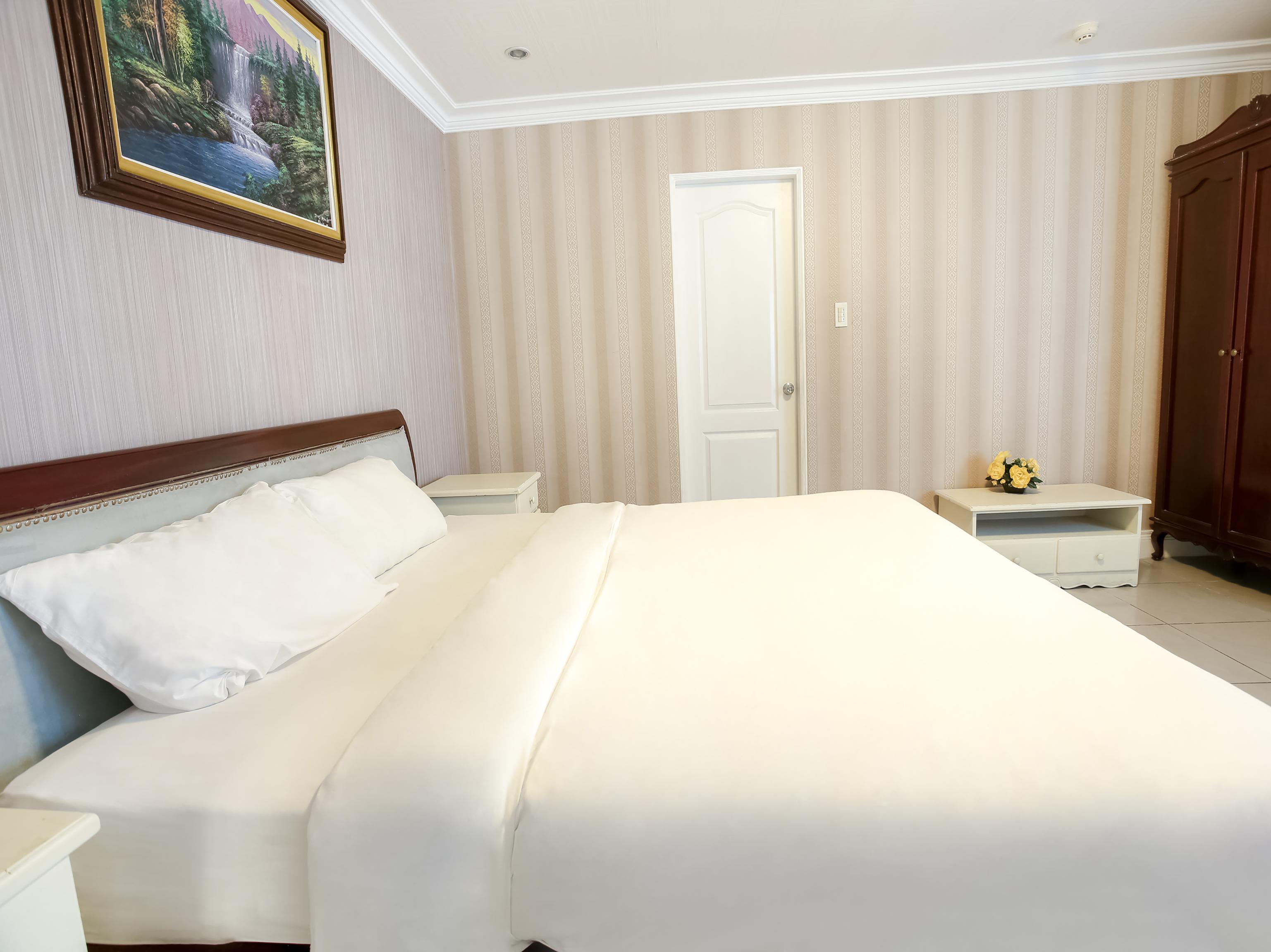 Hotel Euroasia By Bluebookers Анхелес Экстерьер фото
